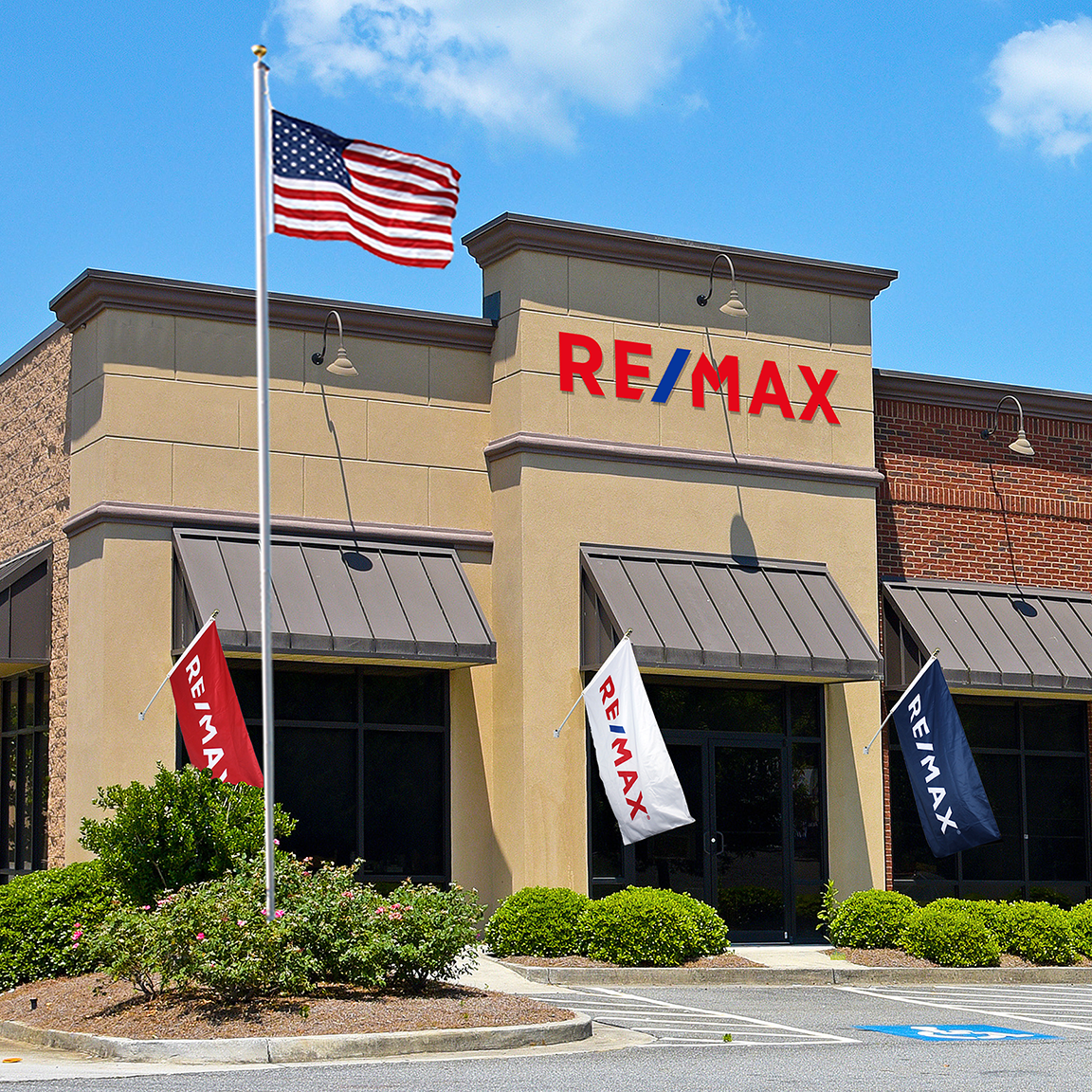 3 X 5 Red RE/MAX Flag (Flag Only)